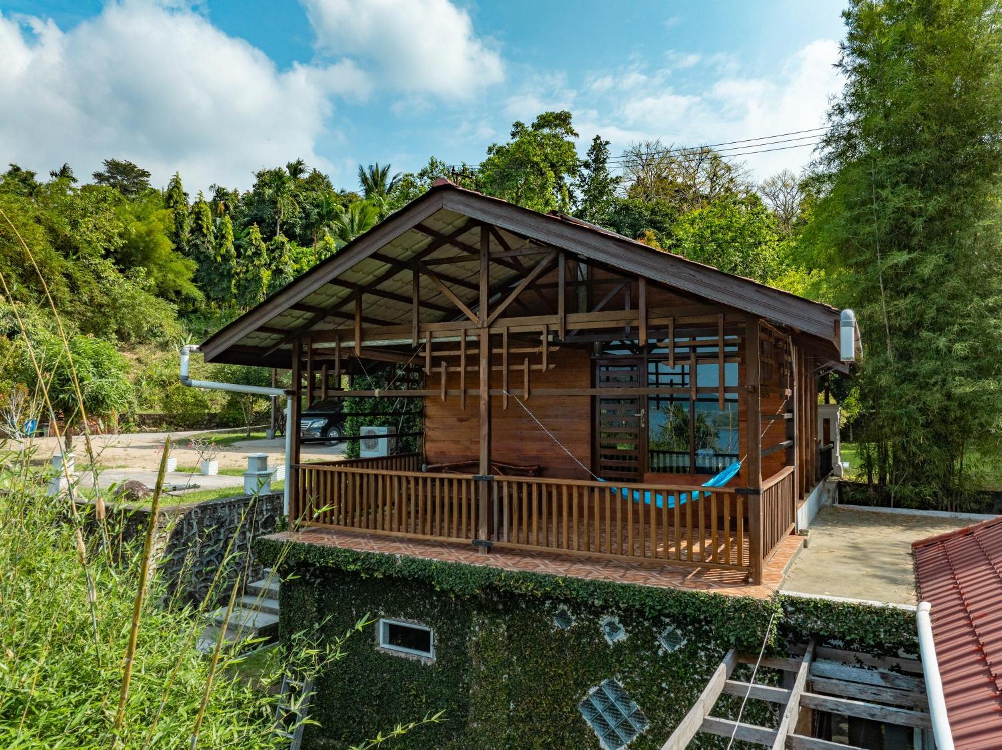 The Hawk'S Nest Resort ซาบัง ภายนอก รูปภาพ